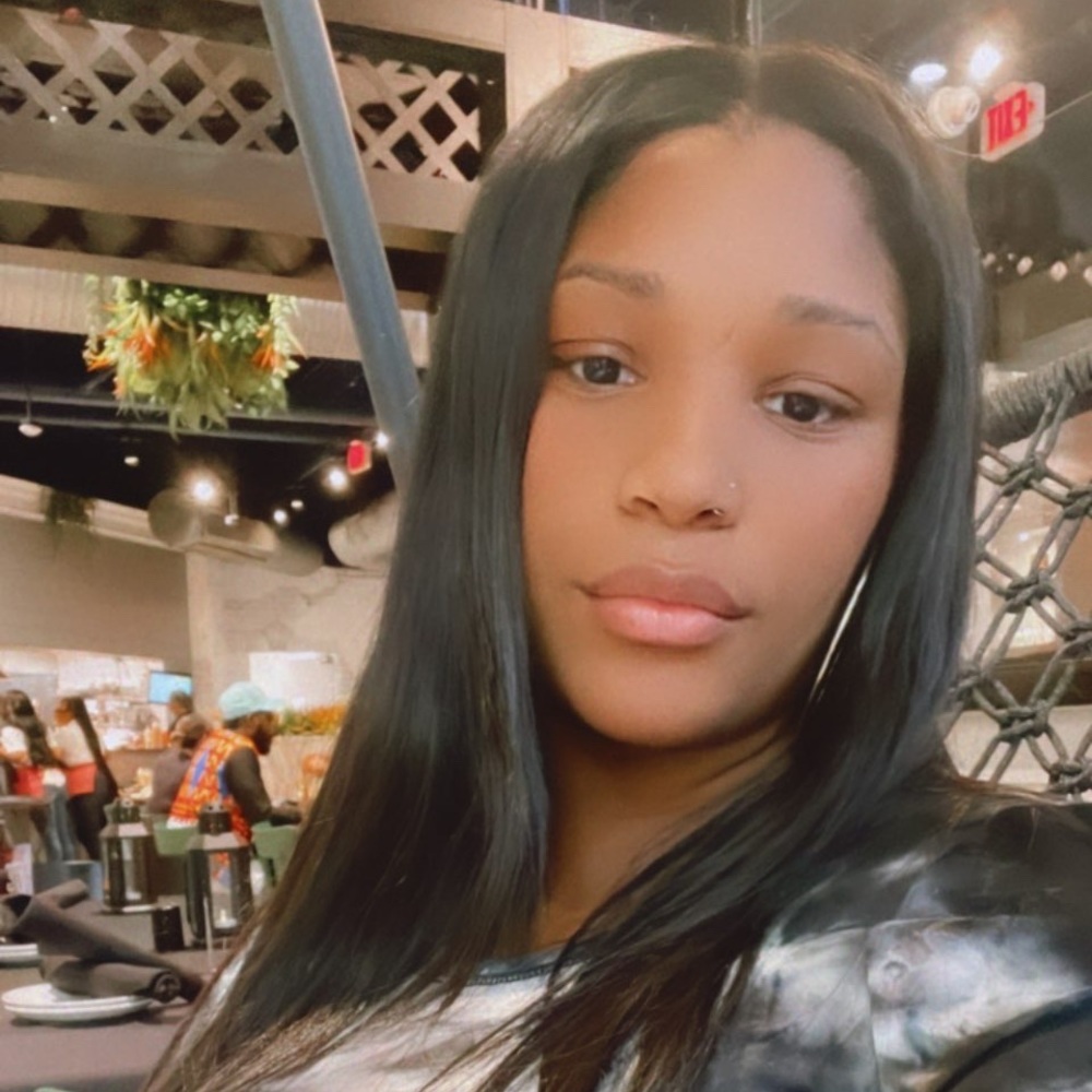 Meet your Posher, Britttany